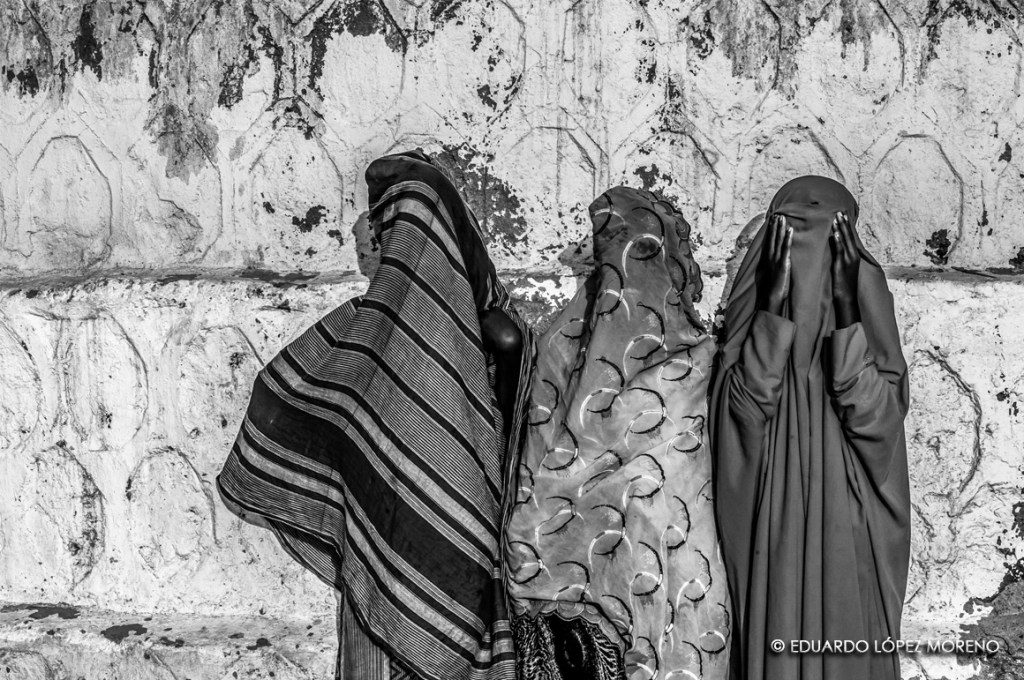 Preparing for a clandestine crossing in the sea